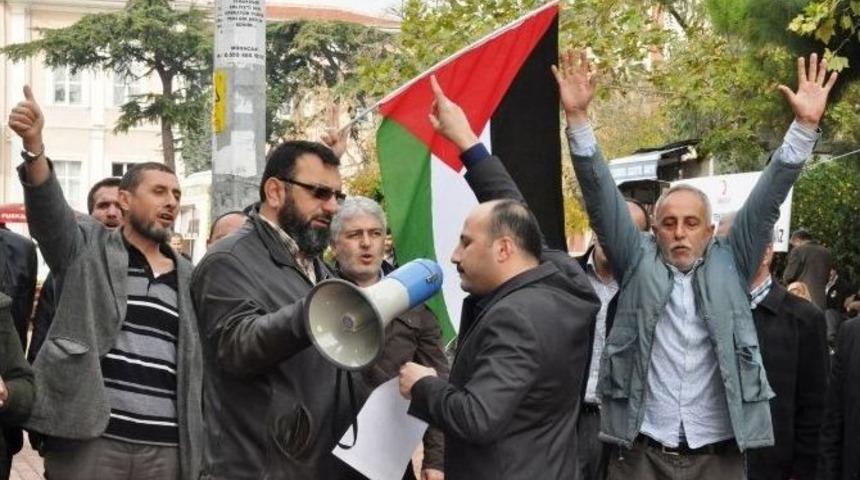 Anadolu Gen&ccedil;lik Birliği Tekirdağ Şubesi&rsquo;nden İsrail Protestosu