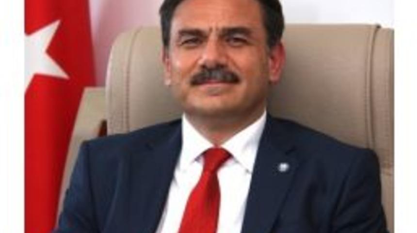 Aibü Rektöründen Öğrencilere Sevgi Nasihatı