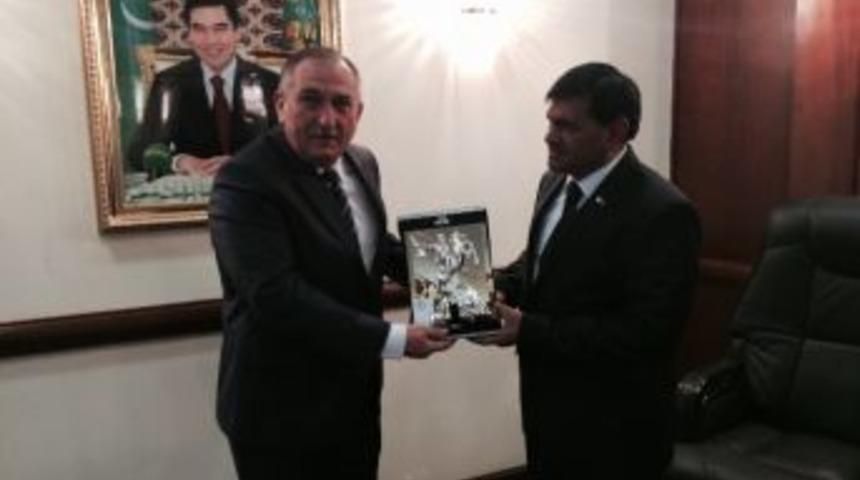 Bolu Belediye Başkanı T&uuml;rkmenistan&rsquo;da