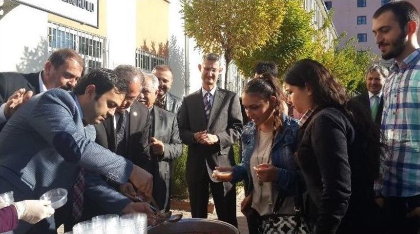 Hikmet Tolaunay Meslek Y&uuml;ksekokulu&rsquo;nda Aşure G&uuml;n&uuml; D&uuml;zenlendi