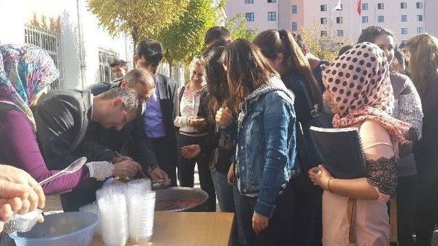 Hikmet Tolaunay Meslek Y&uuml;ksekokulu&rsquo;nda Aşure G&uuml;n&uuml; D&uuml;zenlendi 1