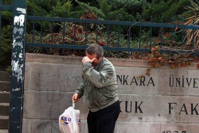 Kızılay’a Yürümek İsteyen Gruba Polis İzin Vermedi