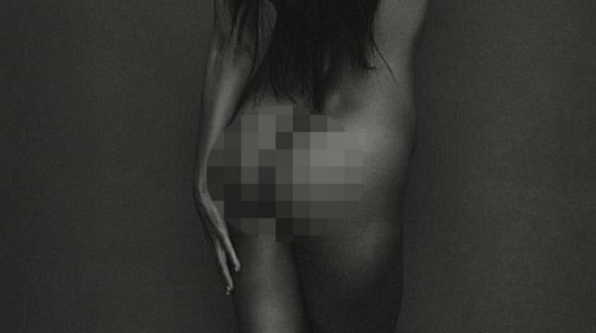 Kardashian ailesi &ccedil;ıplak poz vermeyi seviyor