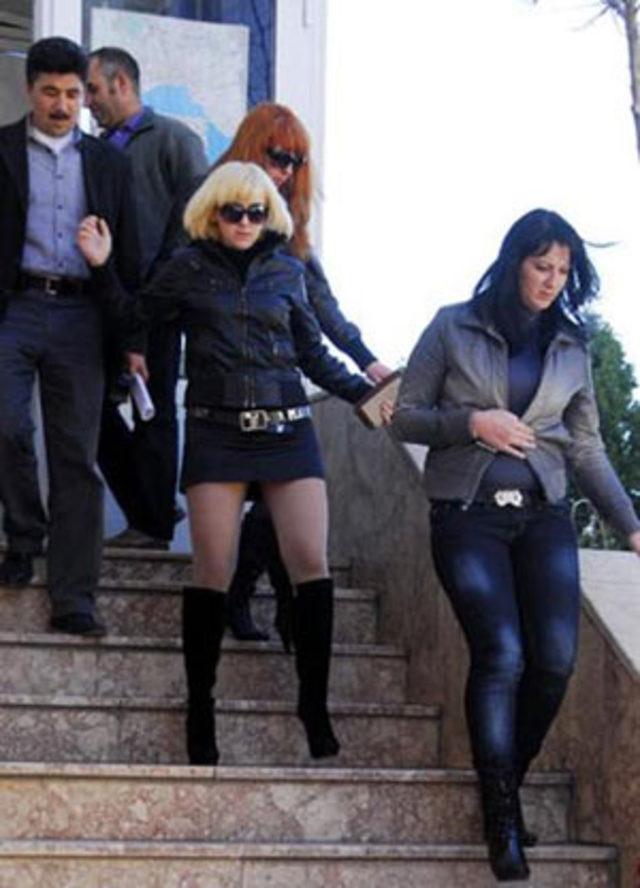 Ölen imamın sesiyle irkildiler! 17