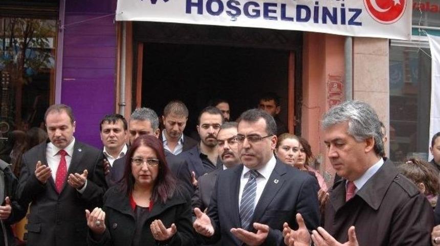 Eskişehir &Uuml;lk&uuml;c&uuml; İş&ccedil;iler Derneği&rsquo;nden Aşure İkramı