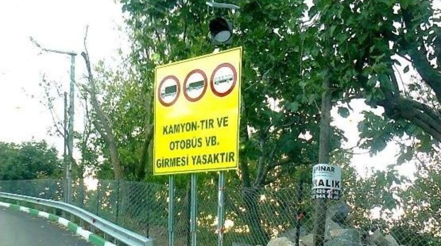 Uludağ Bağlantı Yolunda Kamyonlar Kazalara Davetiye &Ccedil;ıkarıyor