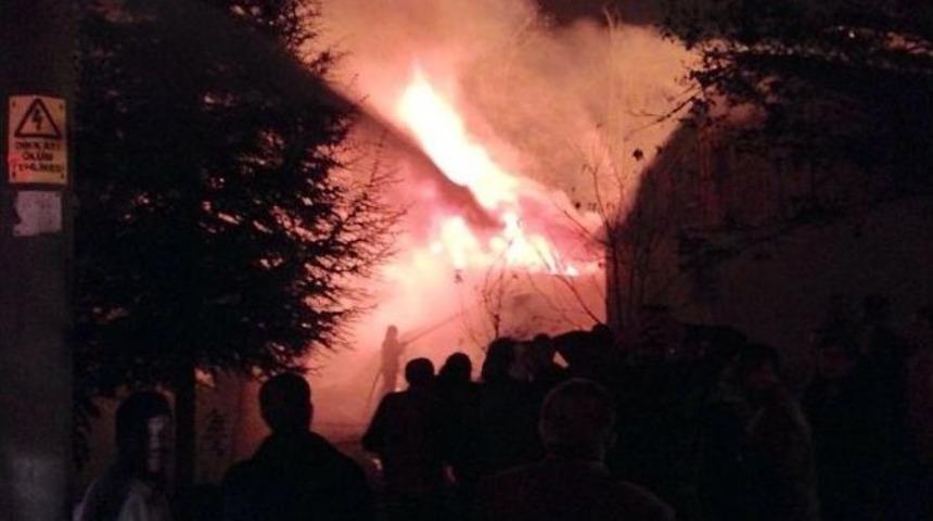 D&uuml;zce&rsquo;nin İstilli K&ouml;y&uuml;ndeki Yangın Korkuttu