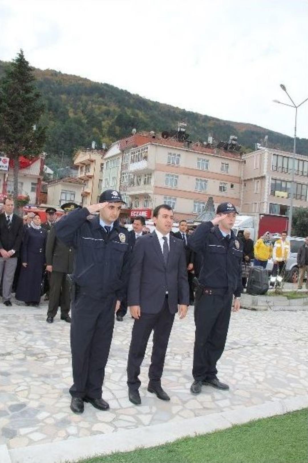 Atat&uuml;rk &Ccedil;atalzeytin&rsquo;de Anıldı