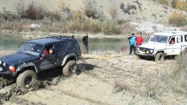 Off-road Tutkunlarının Zorlu Tatbikatı