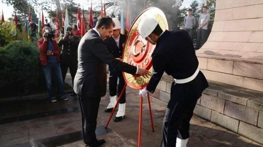 Atat&uuml;rk&rsquo;&uuml;n &Ouml;l&uuml;m&uuml;n&uuml;n 76. Yıld&uuml;n&uuml;m&uuml;