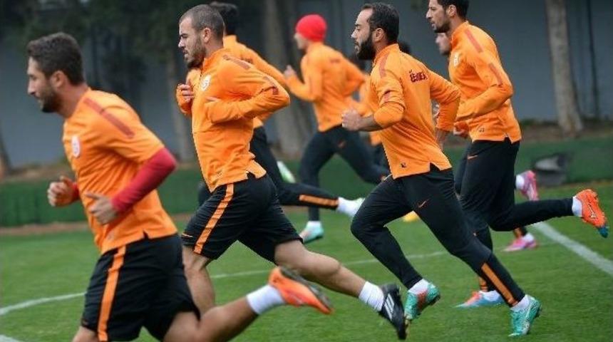Galatasaray&rsquo;da Trabzonspor Mesaisi Başladı