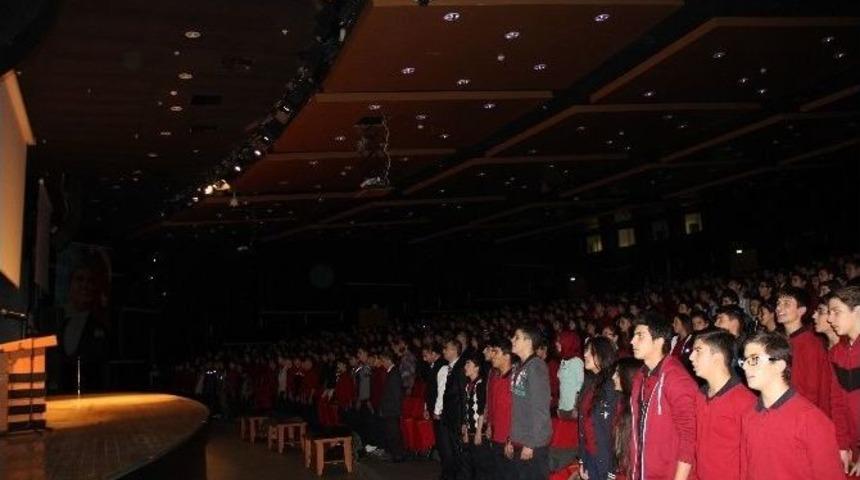 &Ccedil;anakkale Ruhu Konulu Konferanslar Devam Ediyor