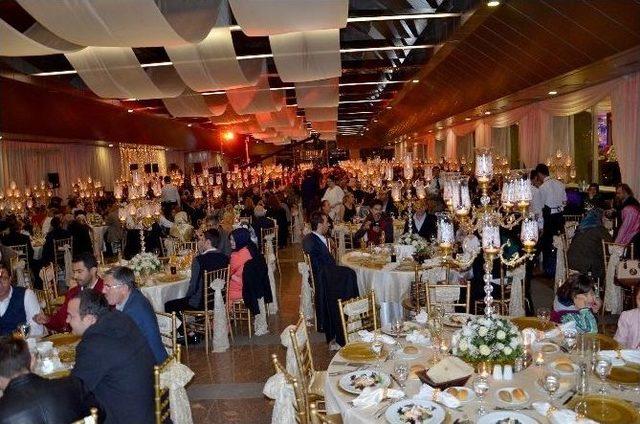 Kongre Gibi Aşiret Düğünü 1