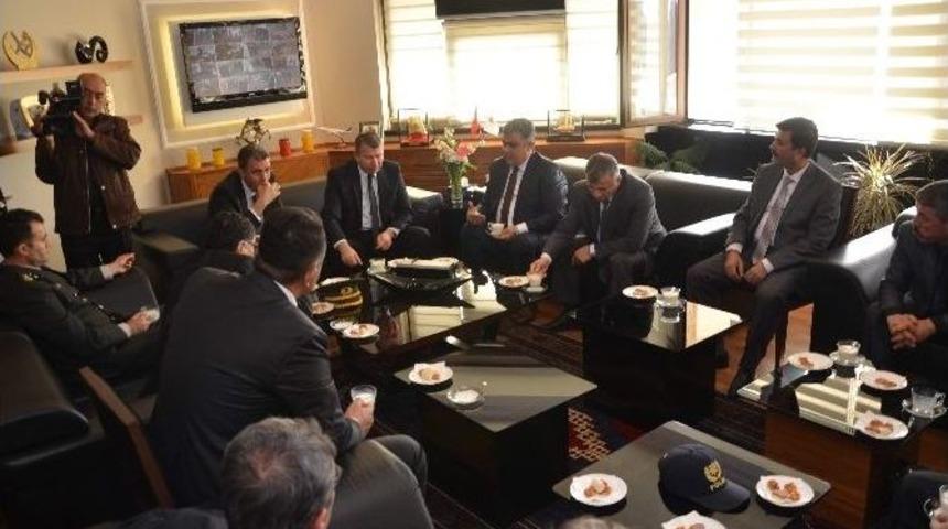 Ereğli Belediyesi&rsquo;nde S&uuml;t İkramı