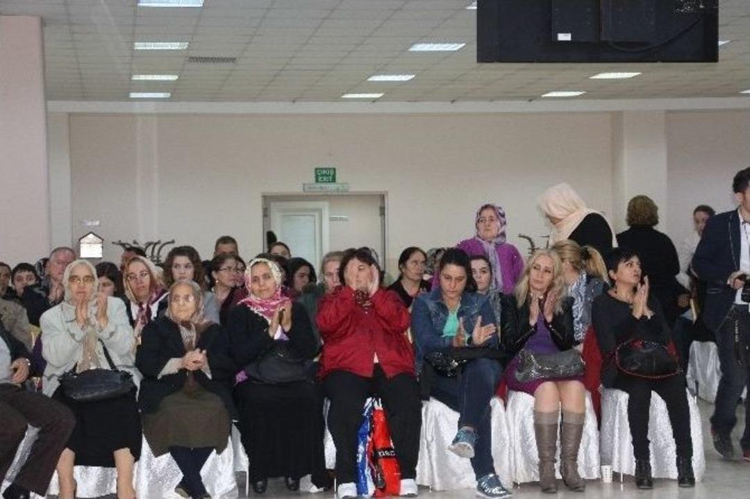 Alevi K&uuml;lt&uuml;r Dernekleri Aşure Etkinliği D&uuml;zenledi