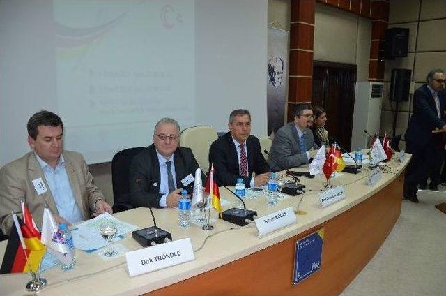 A&uuml;&rsquo;de D&uuml;zenlenen 3. T&uuml;rk-alman Bilimsel İşbirliği Forumu Sona Erdi 1