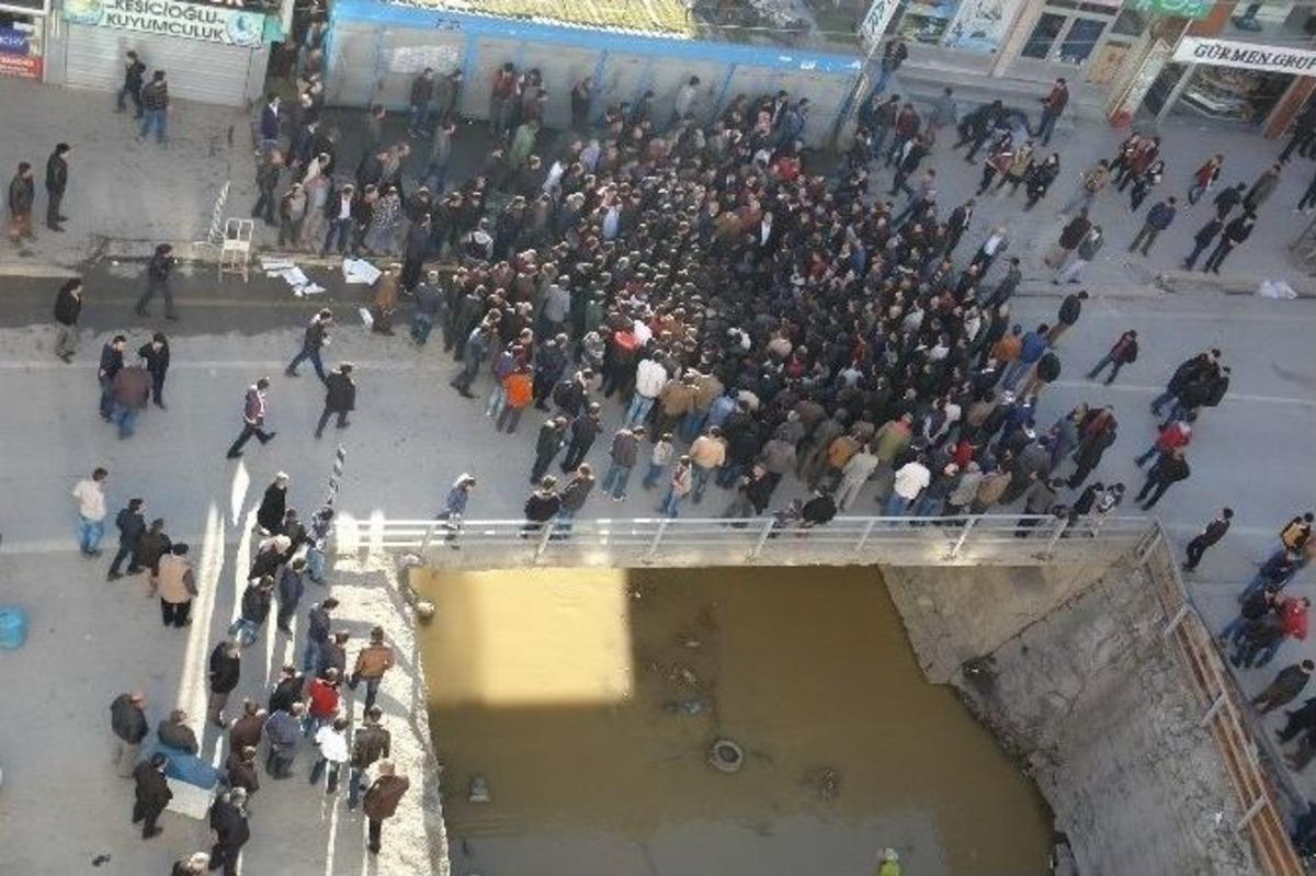 Y&uuml;ksekova&rsquo;da Gerginlik