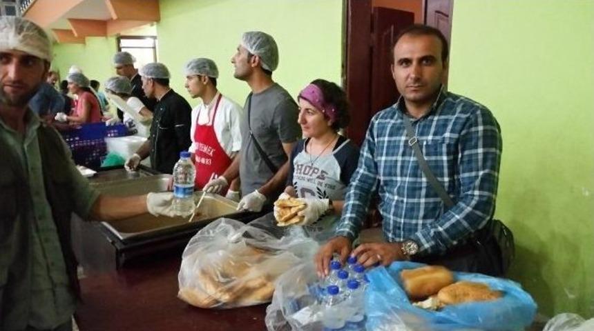 Bir Ayda Bin 500 Kişinin İhtiyacı Karşılandı