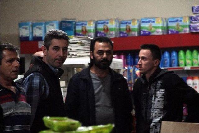 Kar Maskeli 3 Kişi Marketten Sigara Ve Para Gasp Etti 1