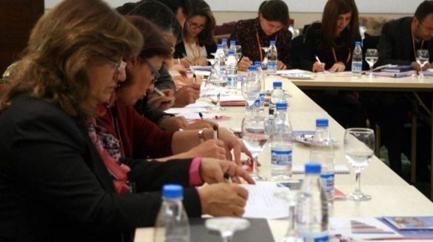 Psikolojik Danışmanlara &rsquo;ergen Sağlığı&rsquo; Semineri