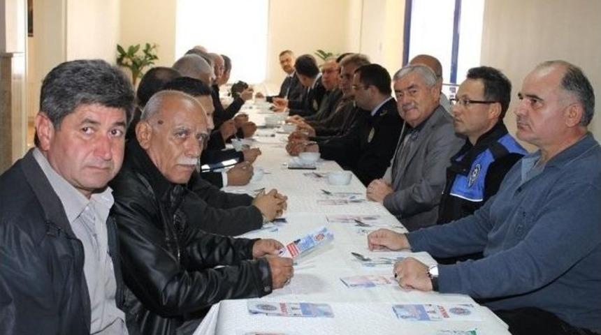 Emniyetten Aşure İkramı