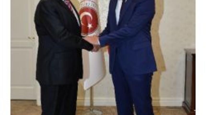 Bakan Zeybekci, Kktc Bayındırlık Ve Ulaştırma Bakanı Ta&ccedil;oy İle Biraraya Geldi