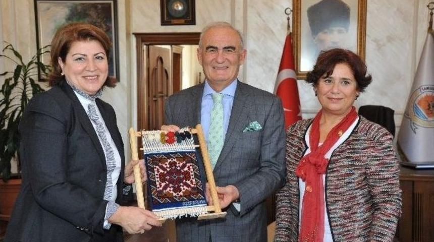 Azeri Eğitim M&uuml;şaviri Başkan Yılmaz&rsquo;ı Ziyaret Etti