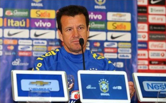 Dunga&rsquo;dan Melo A&ccedil;ıklaması 1