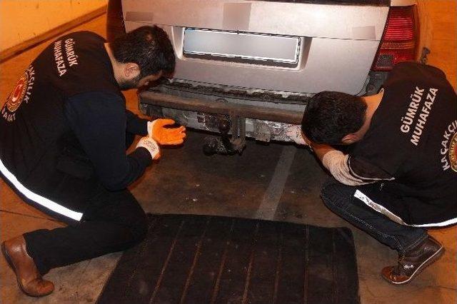 İpsala Sınır Kapısı&rsquo;nda 10 Kilo Eroin Ele Ge&ccedil;irildi 2