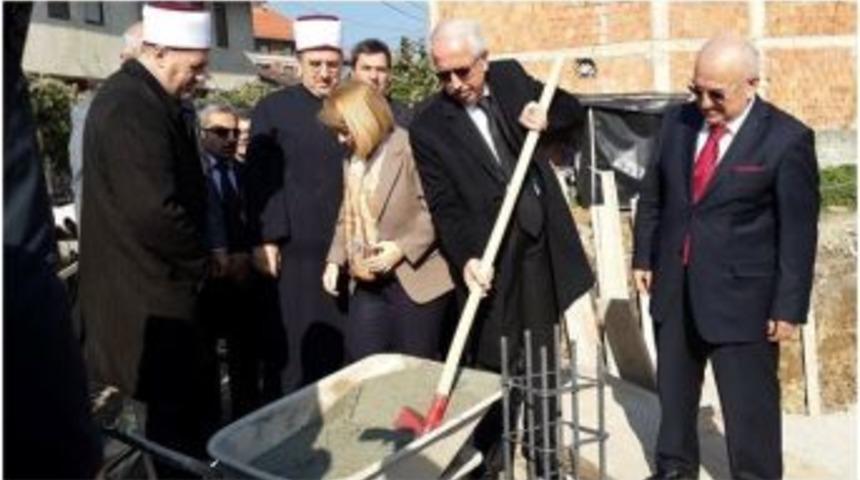 Yalova M&uuml;ft&uuml;l&uuml;ğ&uuml; Kosova&rsquo;da Kur&rsquo;an Kursu İnşa Ediyor