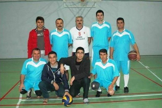 Kaymakamlık Voleybol Turnuvası Başladı