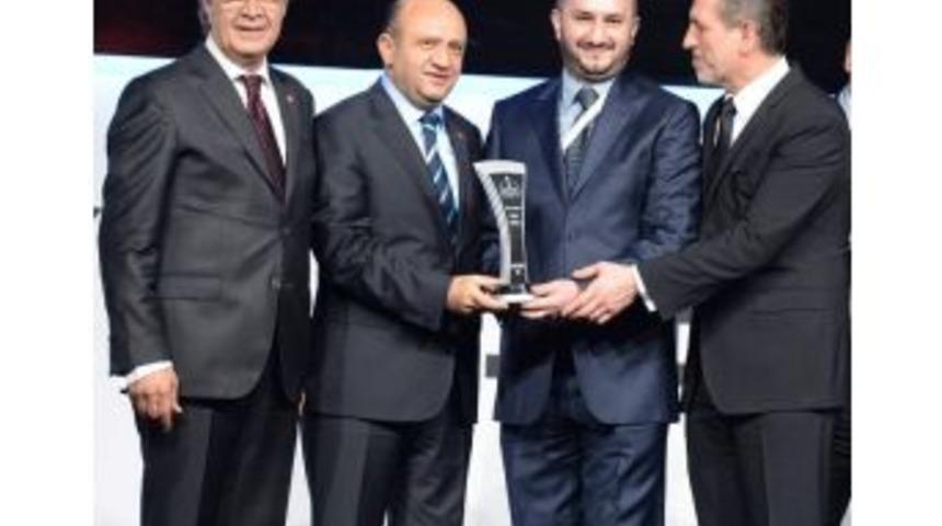 Bursalı Mucide Başbakandan &Ouml;d&uuml;l