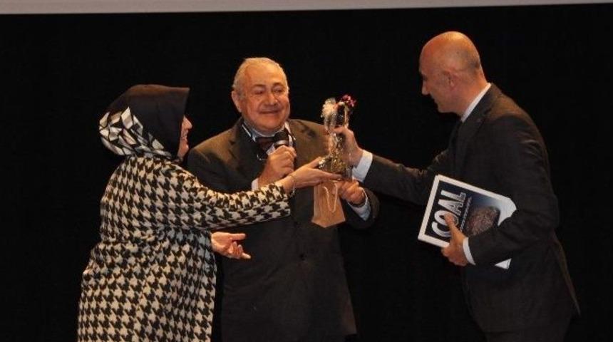 Hk&uuml;&rsquo;deyaşanabilir Bir D&uuml;nya İ&ccedil;in El Ele Konferansı