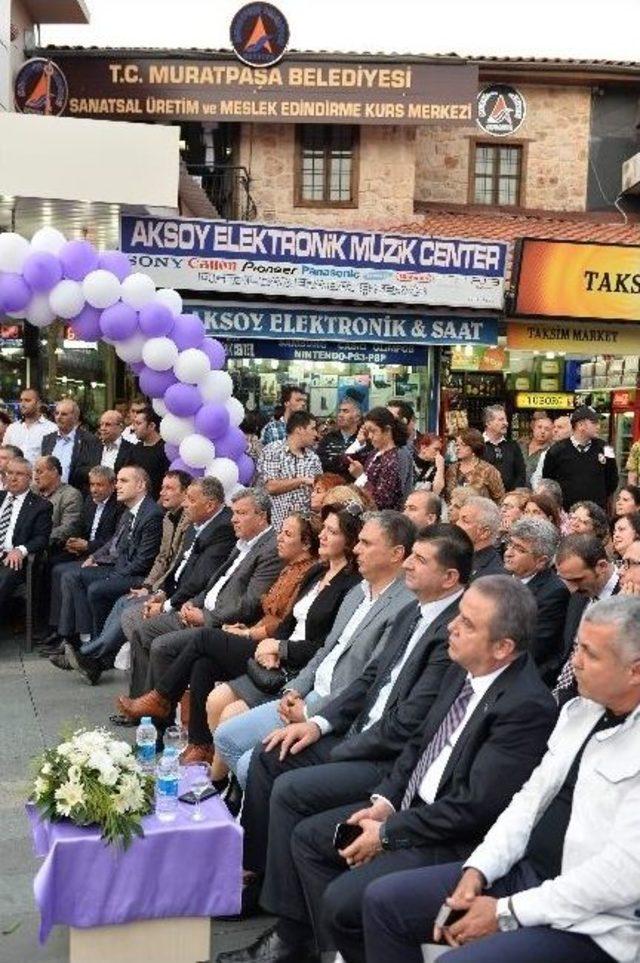 Sanatsal Üretim Ve Meslek Edindirme Merkezi Açıldı