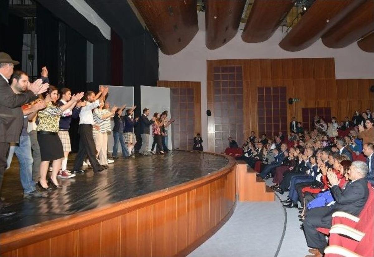 Madde Bağımlılığı Tiyatro Oyunu İle Sahnelendi