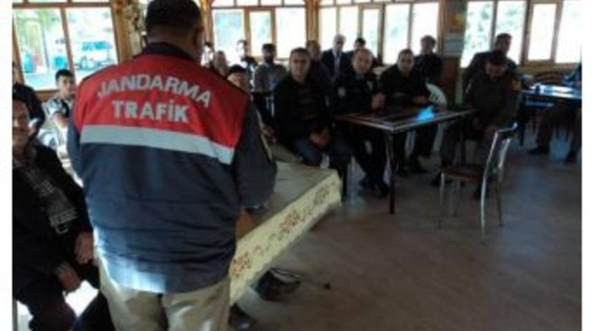 Jandarma&rsquo;dan S&uuml;r&uuml;c&uuml;lere Seminer