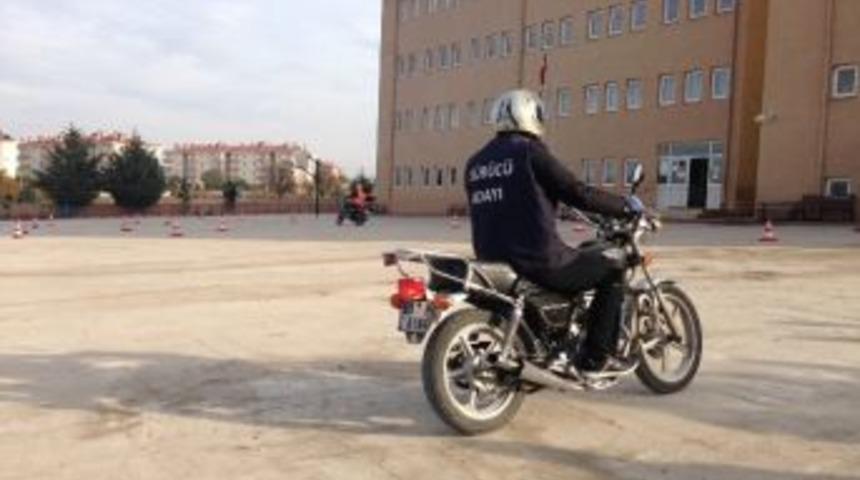 Samsun&rsquo;da Ehliyet Sınavında Her 2 Kişiden 1&rsquo;i Başarısız