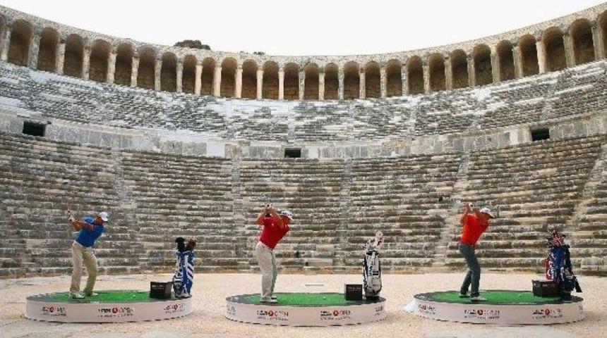 Golf&rsquo;te Tarihi Vuruş