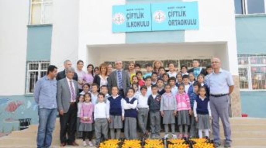 Yenişehir&rsquo;deki Okullara Narenciye Dağıtıldı