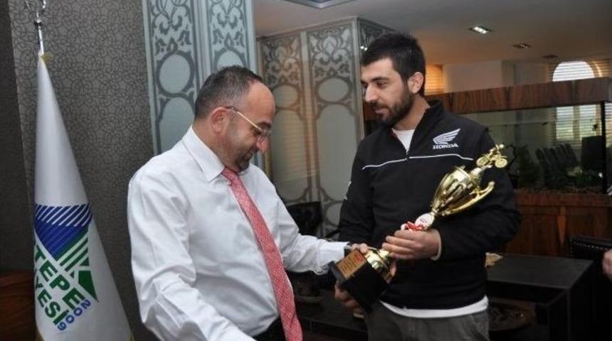 Kartepe&rsquo;den T&uuml;rkiye Şampiyonu &Ccedil;ıktı