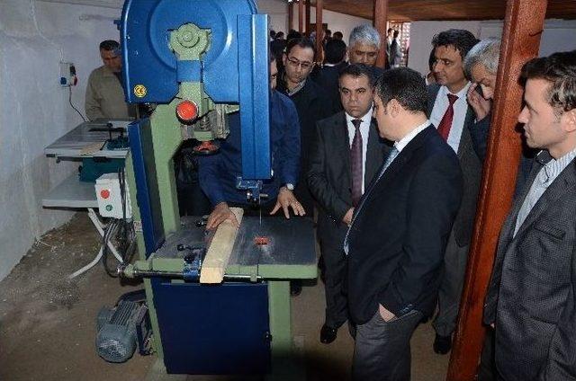 Safranbolu&rsquo;da &ldquo;mobilya Ve Ahşap Eşya &Uuml;retimi&rdquo; Ata&ouml;lyesi A&ccedil;ıldı 1