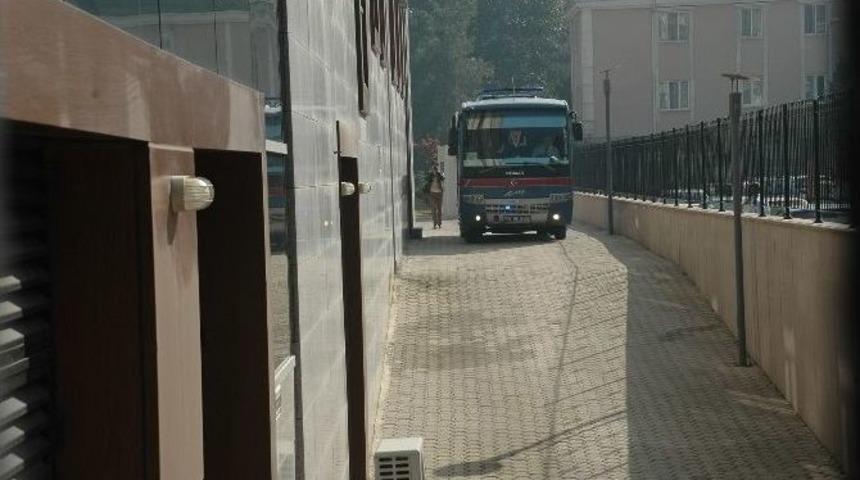 Emlak Zengini &Ccedil;ift Cinayetinde T&uuml;yler &Uuml;rperten İddia