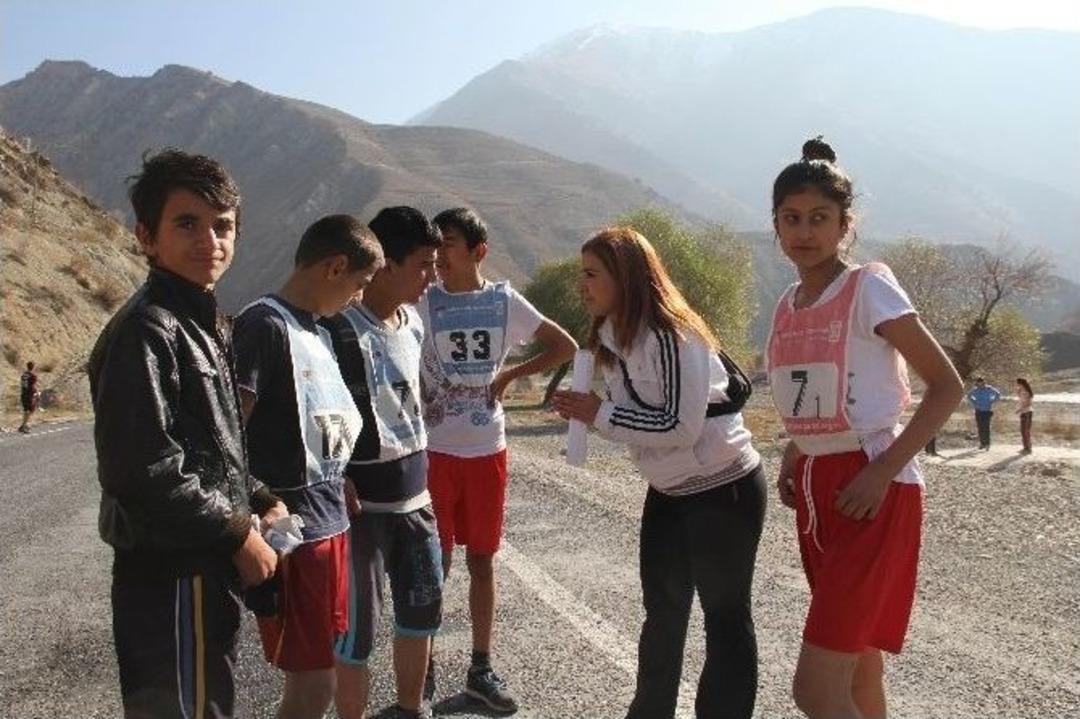Okullar Arası Kros Yarışması D&uuml;zenlendi