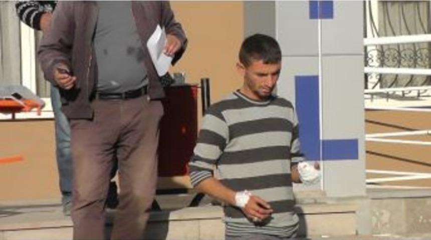 K&ouml;pr&uuml; Halatına Parmağını Sıkıştıran İş&ccedil;i Yaralandı