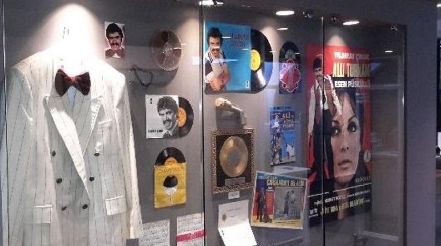 Samsunlu Sanat&ccedil;ılar B&ouml;l&uuml;m&uuml; Yenilendi