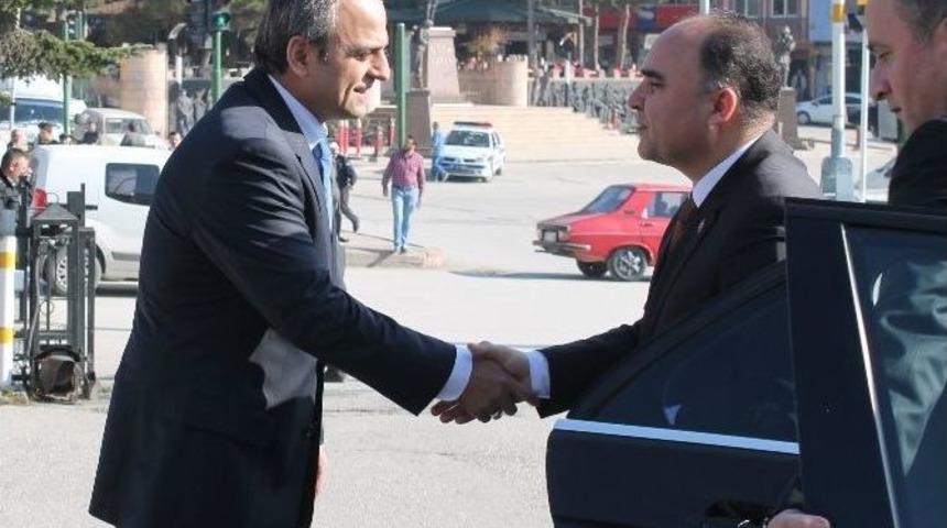 Kastamonu Valisi Şehmus G&uuml;naydın Tosya&rsquo;da İncelemelerde Bulundu