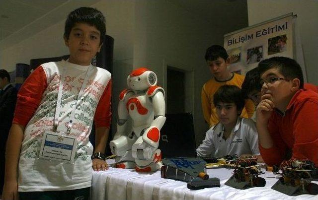 Bursalı 13 Yaşındaki Dahi Çocuk Robota İstediğini Yaptırıyor 1