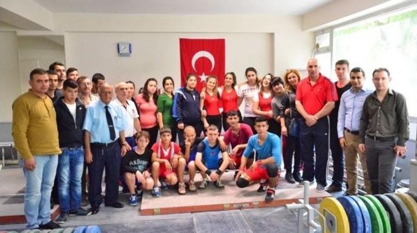 Adana&rsquo;da Halter Teşvik M&uuml;sabakaları