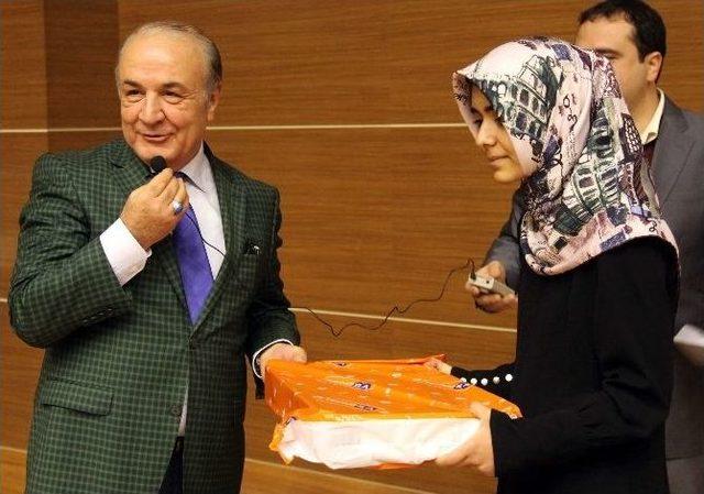 Hazırlık Sınıfında Başarılı Olan &Ouml;ğrenciler &Ouml;d&uuml;llerini Aldı 2