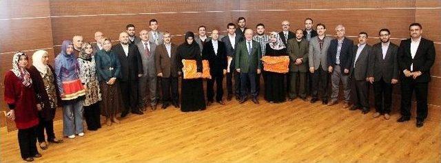 Hazırlık Sınıfında Başarılı Olan &Ouml;ğrenciler &Ouml;d&uuml;llerini Aldı 3